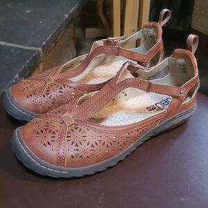 Earth Spirit Women's Brown T-Strap Shoes